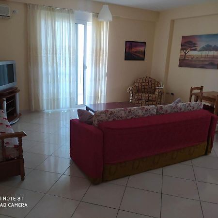 Summer Life Apartments Sarandë Esterno foto