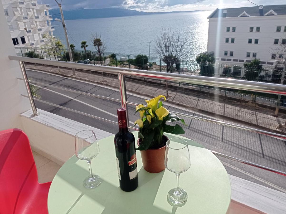 Summer Life Apartments Sarandë Esterno foto