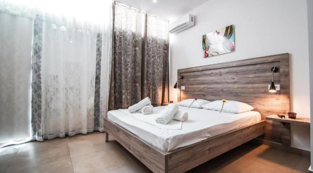 Summer Life Apartments Sarandë Esterno foto