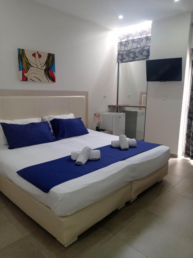 Summer Life Apartments Sarandë Esterno foto