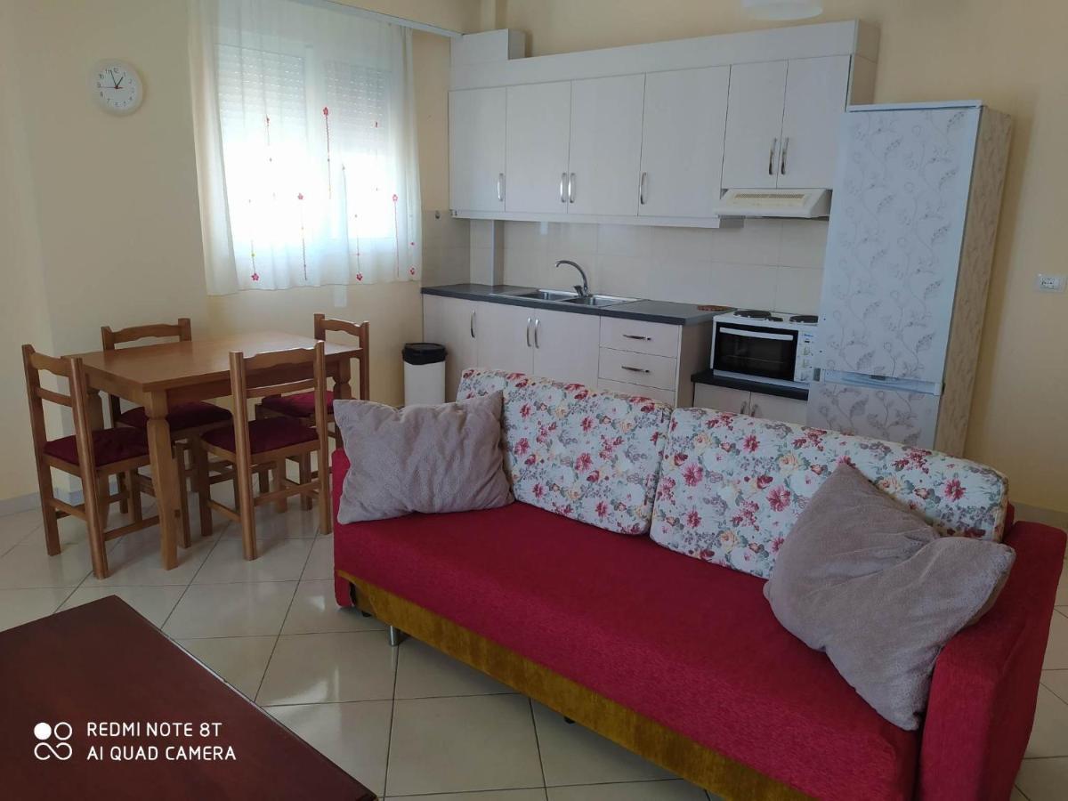 Summer Life Apartments Sarandë Esterno foto