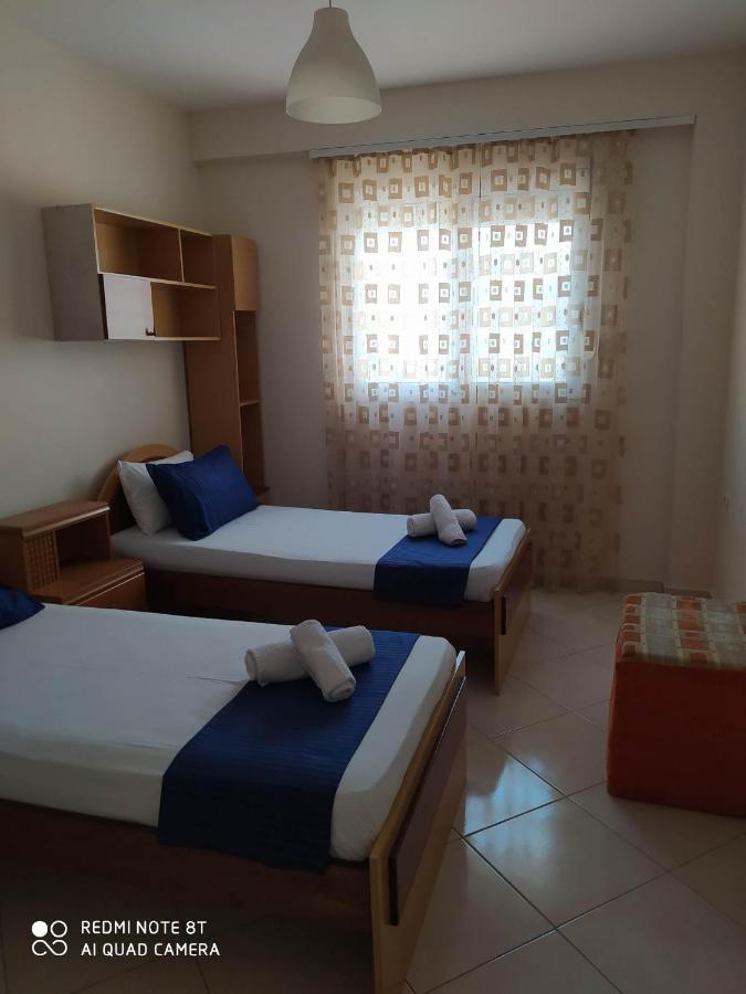 Summer Life Apartments Sarandë Esterno foto