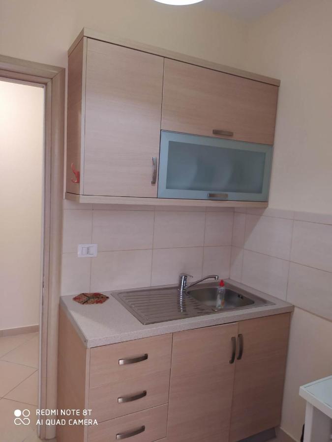 Summer Life Apartments Sarandë Esterno foto