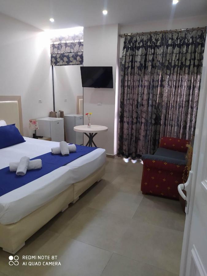 Summer Life Apartments Sarandë Esterno foto