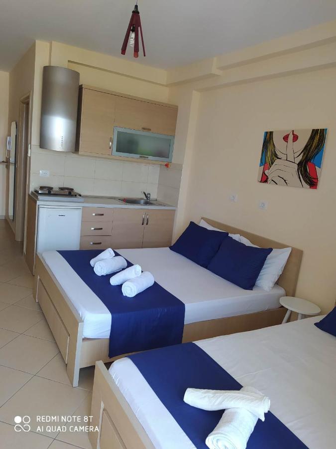 Summer Life Apartments Sarandë Esterno foto