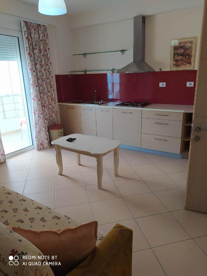 Summer Life Apartments Sarandë Esterno foto
